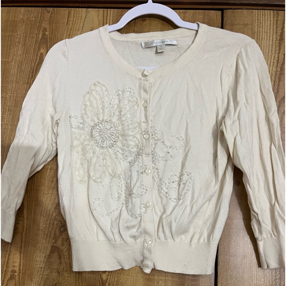 Lauren Conrad small cropped cream cardigan sweater